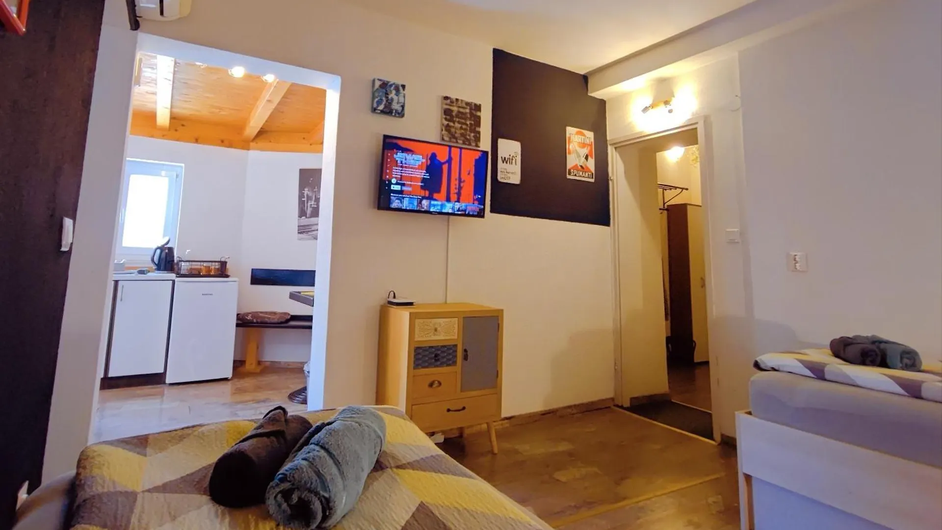 Ivana Rooms Pula 0*,